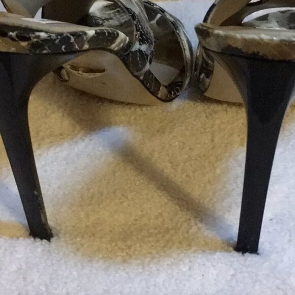 Diane von Furstenberg Graphic Open-Toe Slingback Heels in Snakeskin (8.5B) - Picture 10 of 10